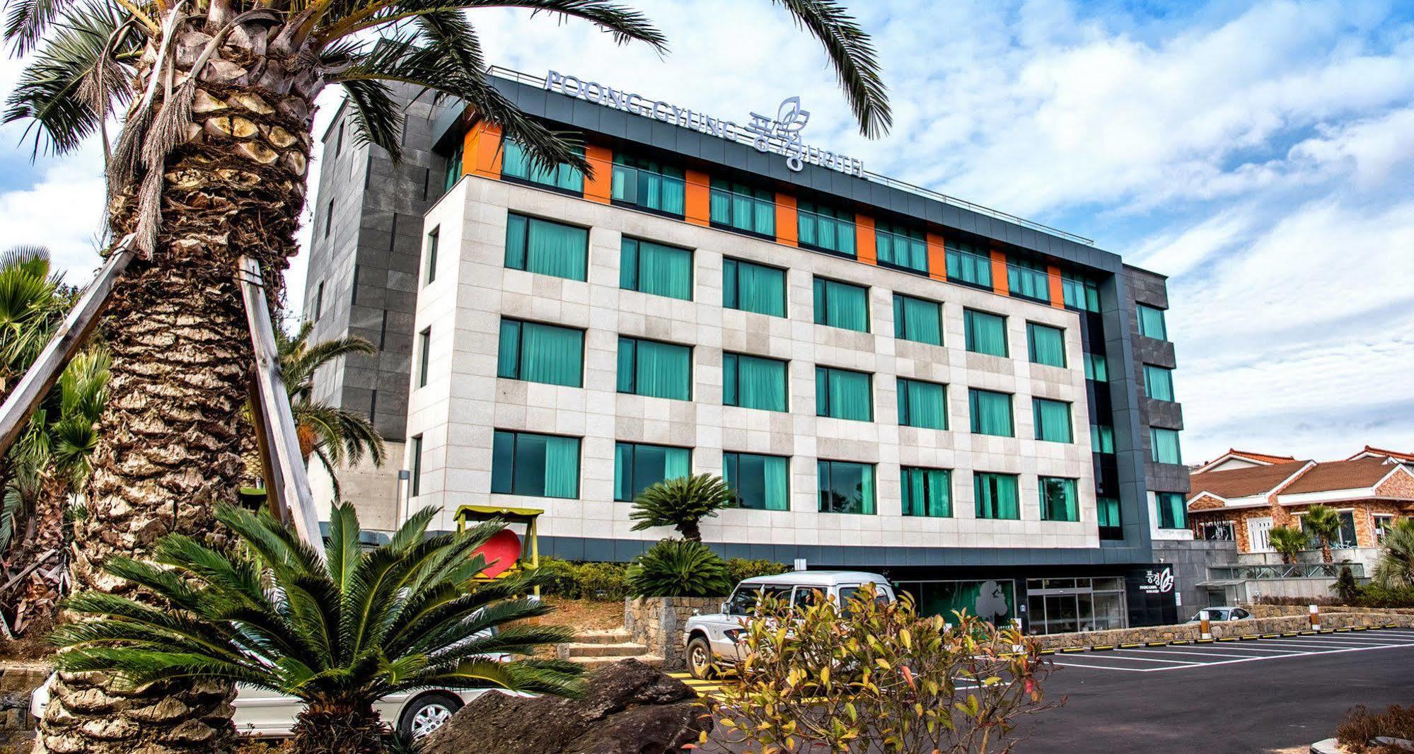 Jeju Poong Gyung Hotel Szogüpho Kültér fotó