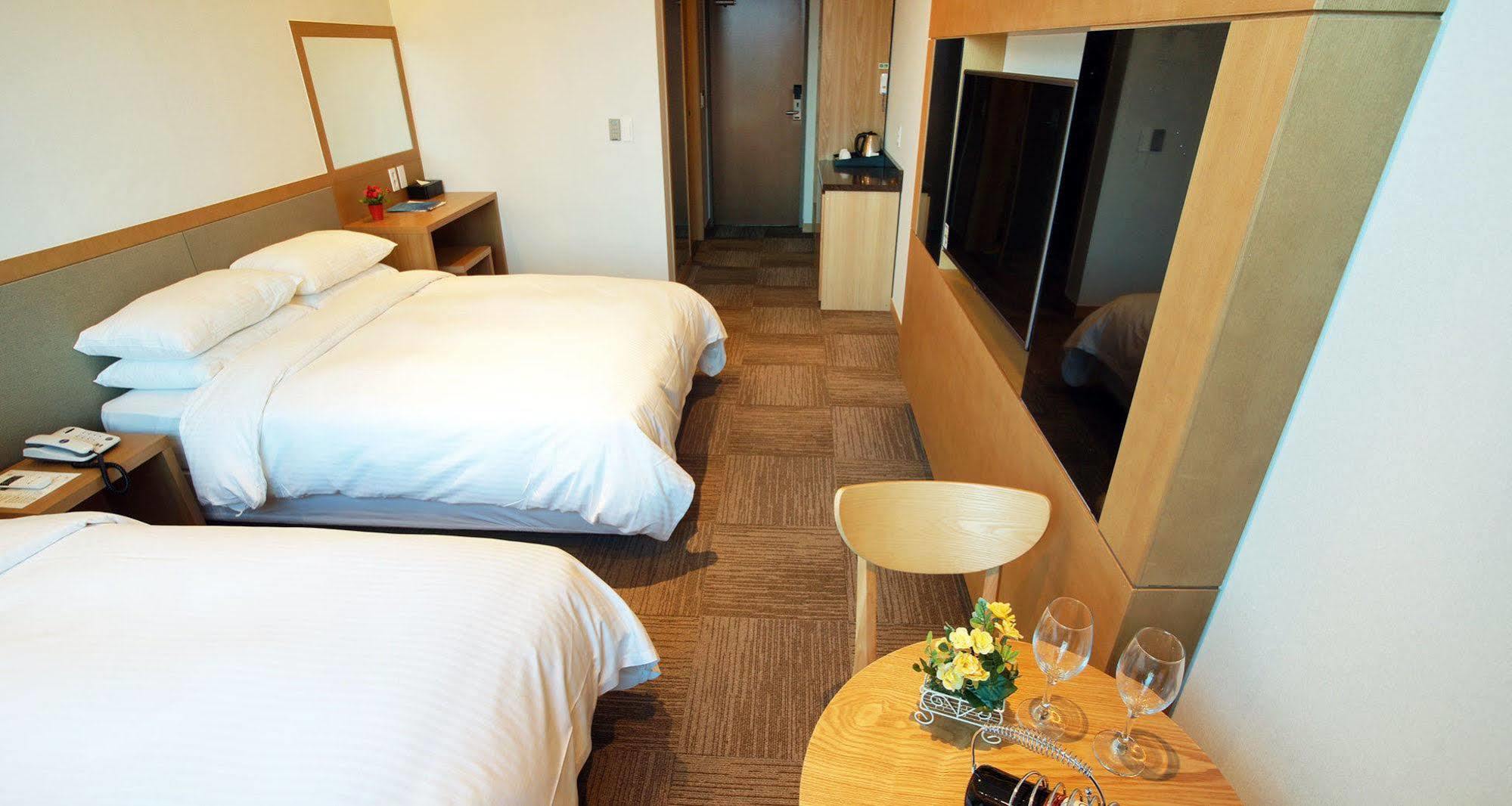 Jeju Poong Gyung Hotel Szogüpho Kültér fotó